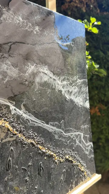 Tableau en résine, vagues noires et feuille d'or, 70 x 50 cm, vue 3